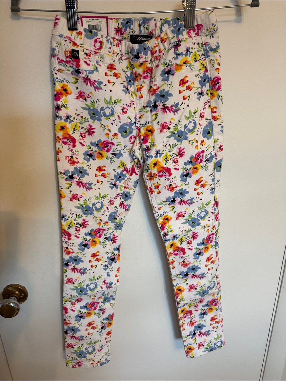 Jordache Girls White Skinny Jeggings with Multicolor Floral Print